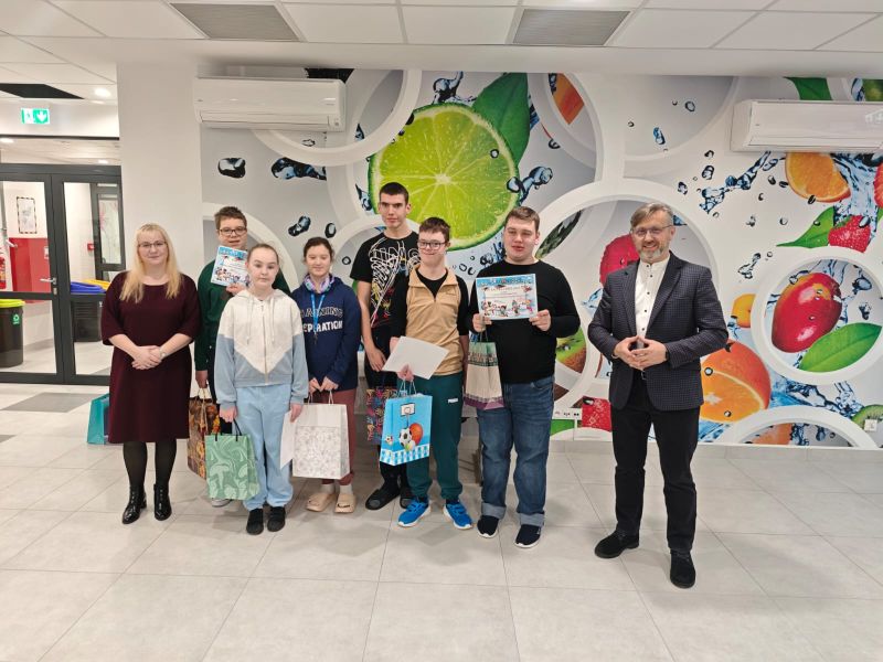 „Okładka mojej&nbsp;ulubionej lub wymarzonej książki świątecznej”