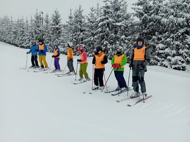Śnieżny start sezonu narciarskiego w&nbsp;Krzeszowie