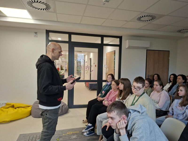 Lekcja odpowiedzialności – spotkanie z przedstawicielem Fundacji Naprzeciw